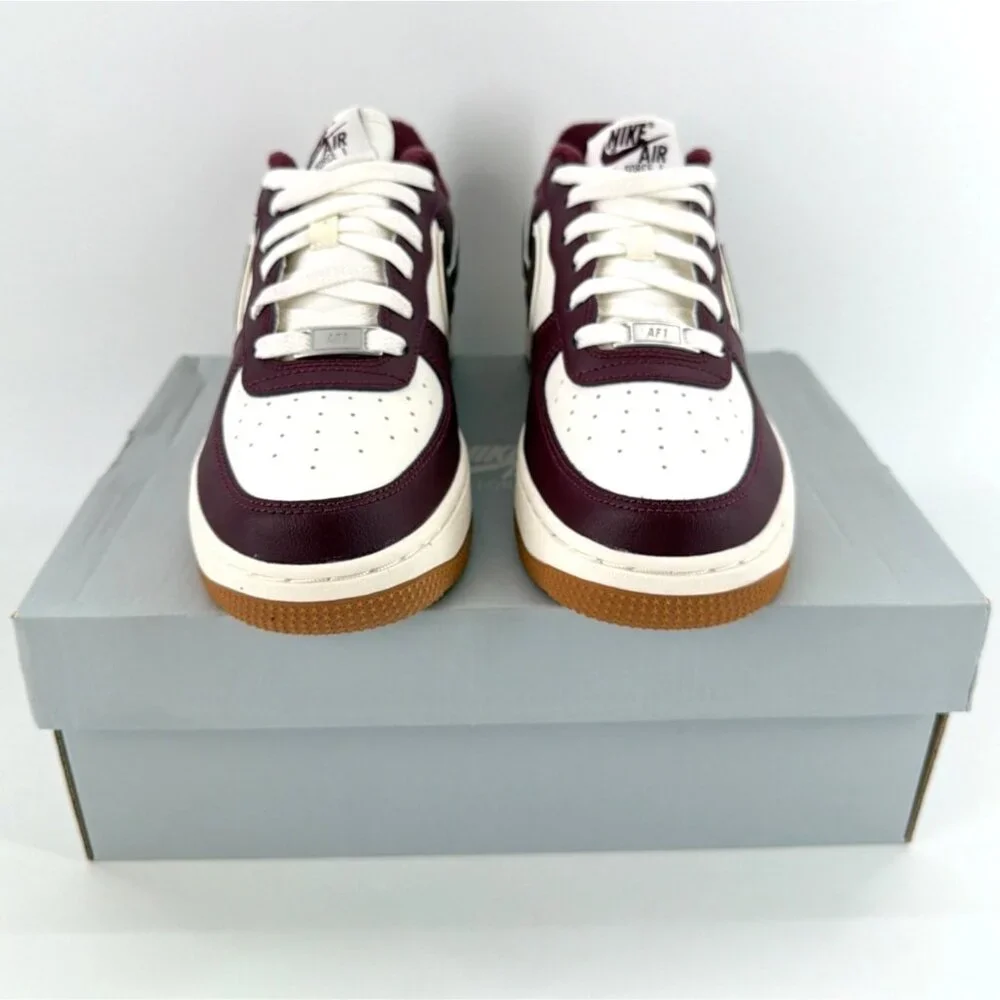 Nike GS Kids Air Force 1 LV8 Basketball Sneakers White Maroon Size 5.5Y